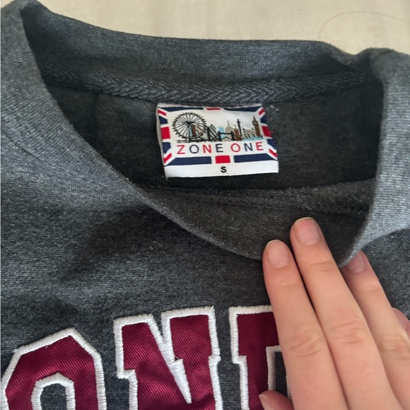 London England Crewneck - Picture 4 of 5